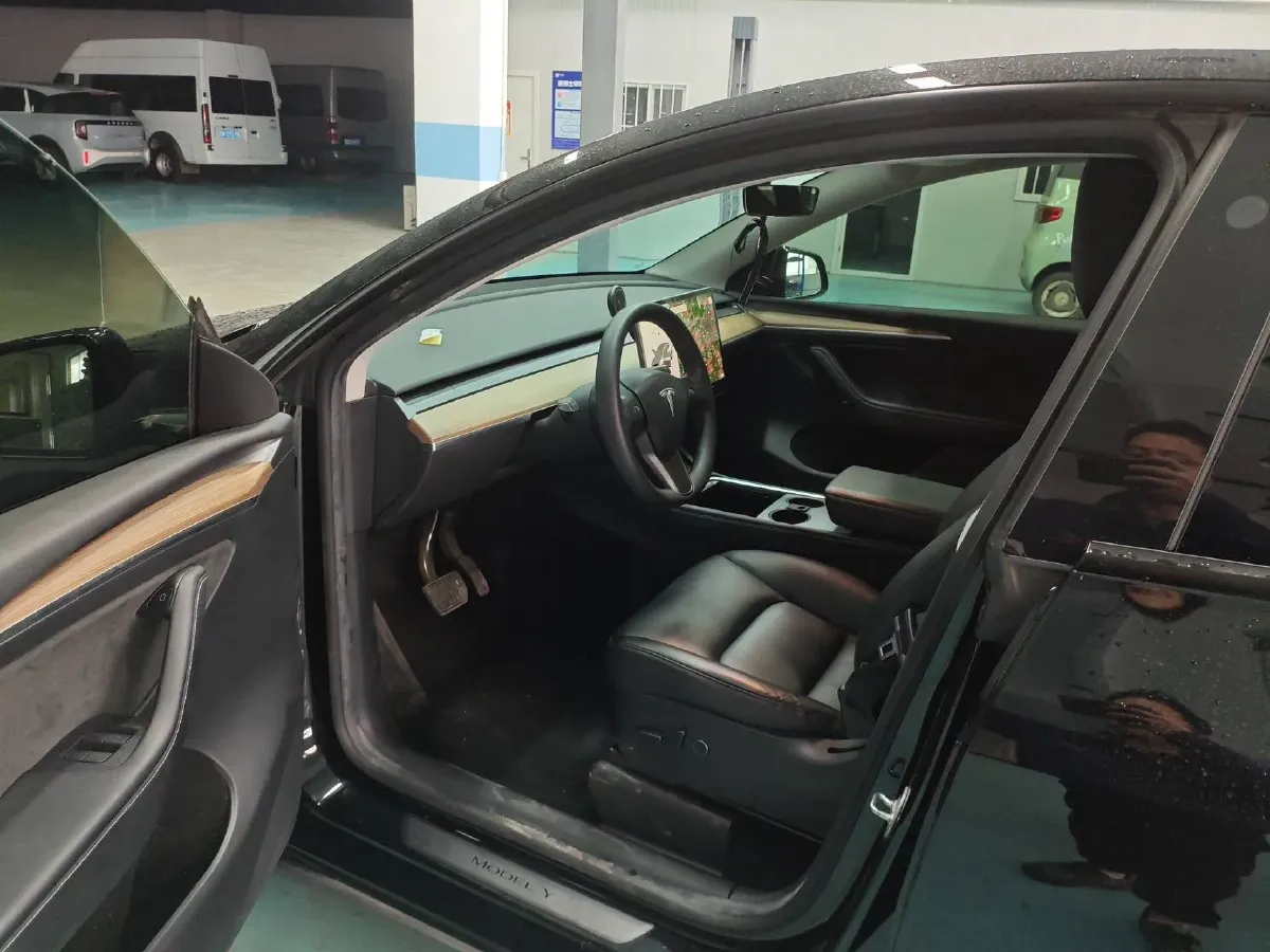 2022 Tesla Model Y BEV 60KWH,autocango,china used car exporter,china ev exporter,chinese used car exporter,chinese used ev exporter