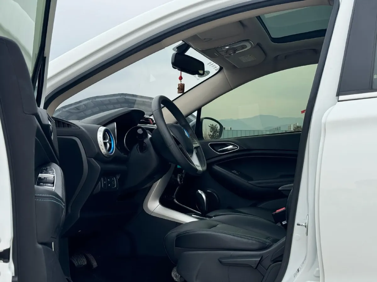 2019 BYD Yuan BEV 42KWH,autocango,china used car exporter,china ev exporter,chinese used car exporter,chinese used ev exporter