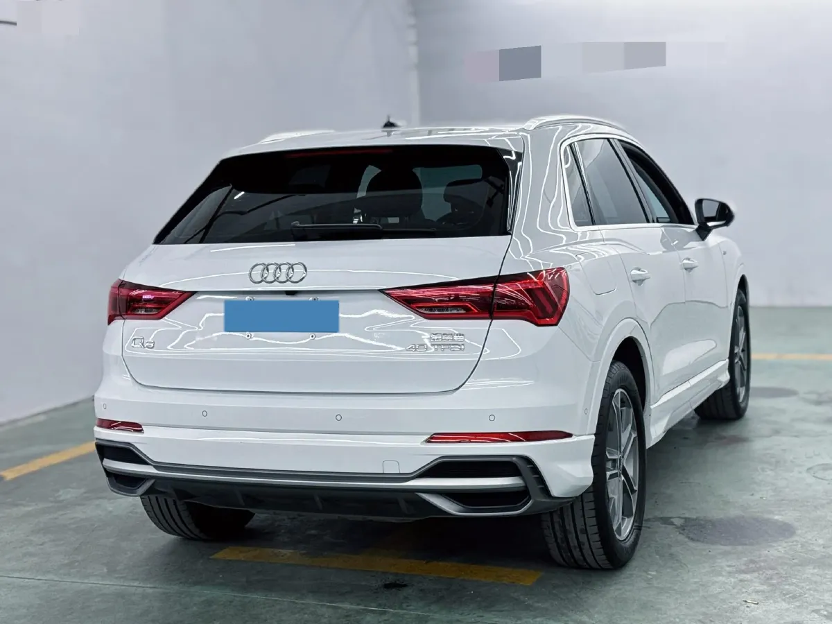 2021 Audi Q3 2.0T 186HP L4 7DCT,autocango,china used car exporter,china ev exporter,chinese used car exporter,chinese used ev exporter