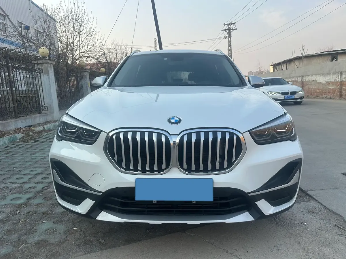 2021 BMW X1 1.5T 140HP L3 7DCT,autocango,china used car exporter,china ev exporter,chinese used car exporter,chinese used ev exporter