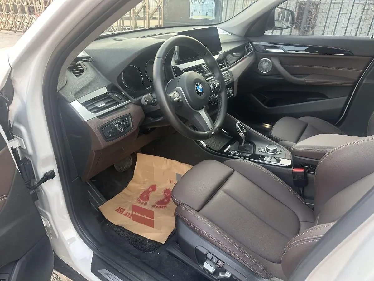 2021 BMW X1 1.5T 140HP L3 7DCT,autocango,china used car exporter,china ev exporter,chinese used car exporter,chinese used ev exporter