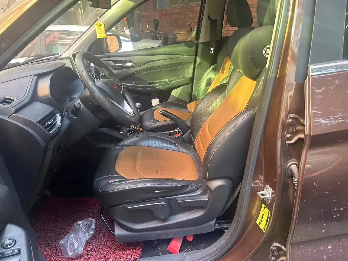 2021 WuLing RongGuang New Truck 1.5L 99HP L4 5MT,autocango,china used car exporter,china ev exporter,chinese used car exporter,chinese used ev exporter