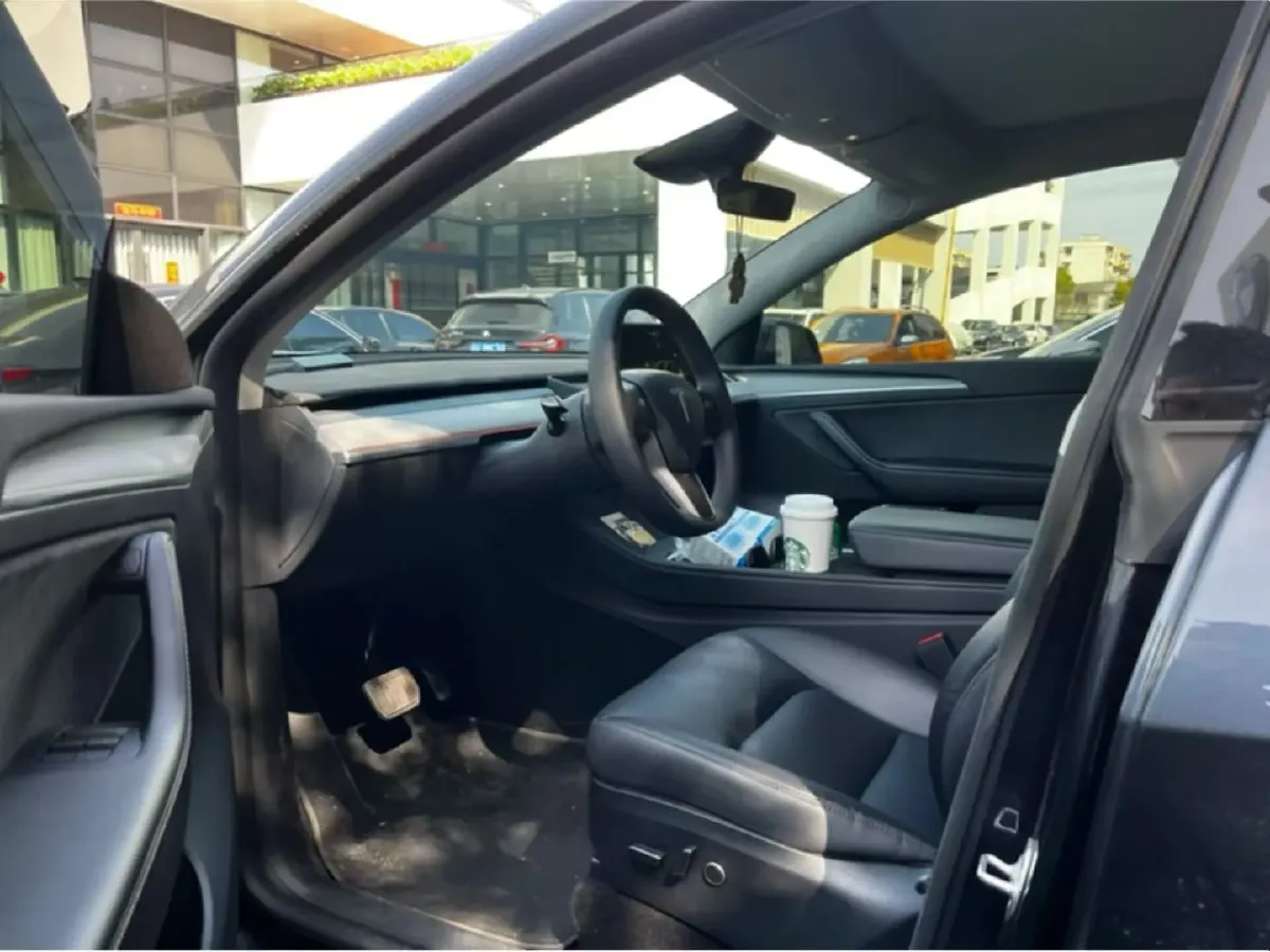 2024 Tesla Model Y BEV 78.4KWH,autocango,china used car exporter,china ev exporter,chinese used car exporter,chinese used ev exporter