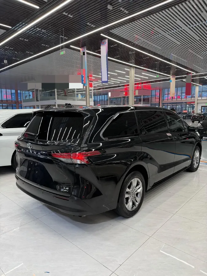 2024 Toyota Sienna 2.5L 189HP L4 E-CVT Hybrid,autocango,china used car exporter,china ev exporter,chinese used car exporter,chinese used ev exporter