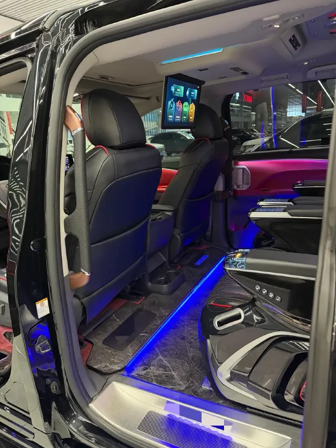 2024 Toyota Sienna 2.5L 189HP L4 E-CVT Hybrid,autocango,china used car exporter,china ev exporter,chinese used car exporter,chinese used ev exporter