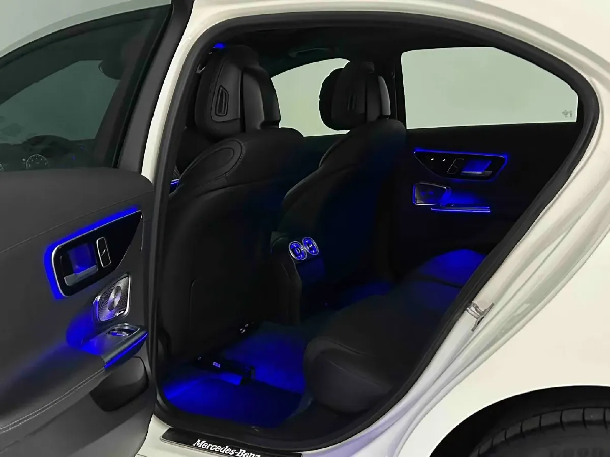 2025 Mercedes-Benz C Class 1.5T 204HP L4 9AT,autocango,china used car exporter,china ev exporter,chinese used car exporter,chinese used ev exporter