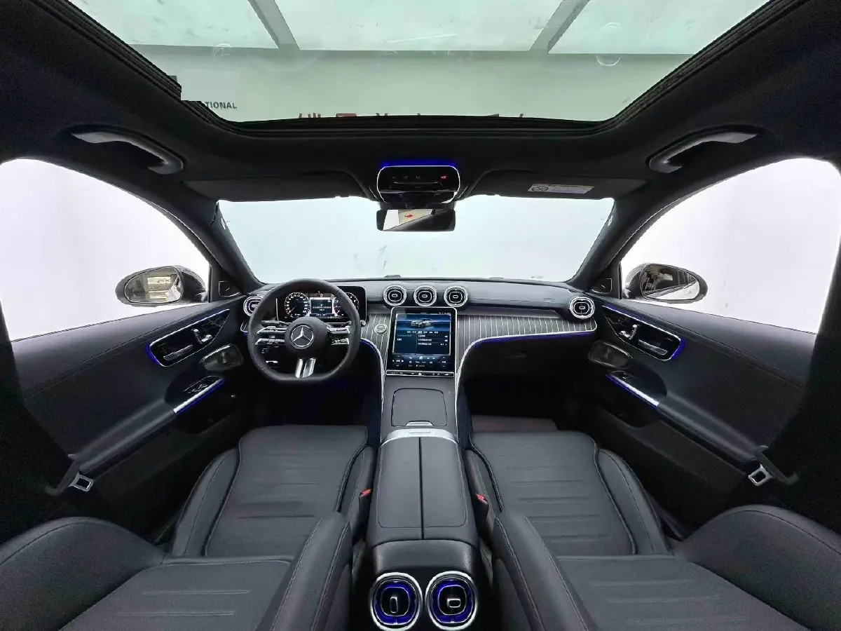 2025 Mercedes-Benz C Class 1.5T 204HP L4 9AT,autocango,china used car exporter,china ev exporter,chinese used car exporter,chinese used ev exporter