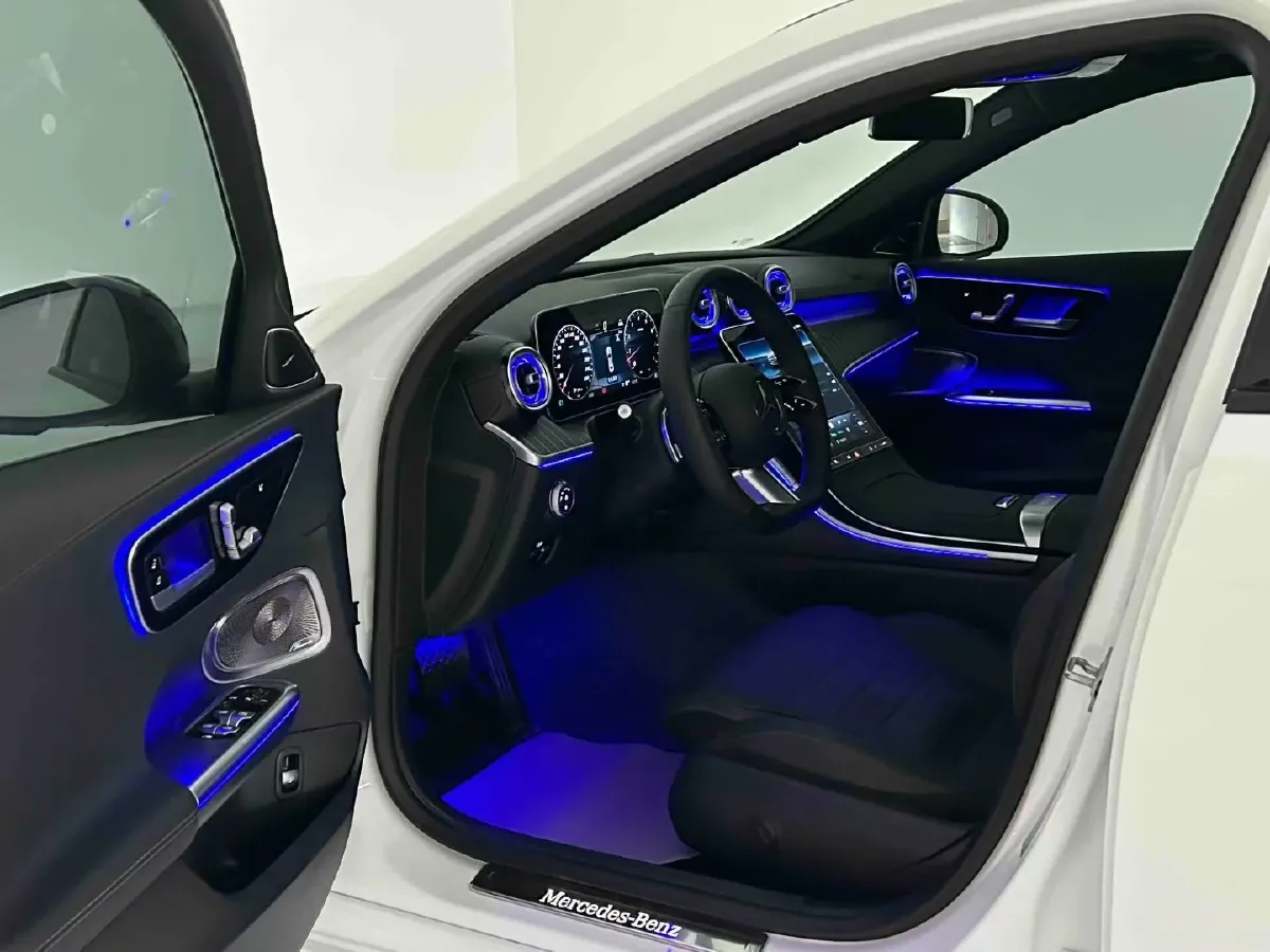 2025 Mercedes-Benz C Class 1.5T 204HP L4 9AT,autocango,china used car exporter,china ev exporter,chinese used car exporter,chinese used ev exporter