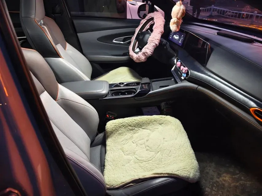 2022 ChangAn UNI-T 1.5T 188HP L4 7DCT,autocango,china used car exporter,china ev exporter,chinese used car exporter,chinese used ev exporter