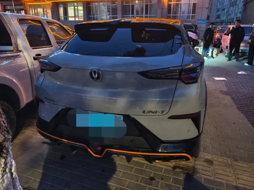 2022 ChangAn UNI-T 1.5T 188HP L4 7DCT,autocango,china used car exporter,china ev exporter,chinese used car exporter,chinese used ev exporter