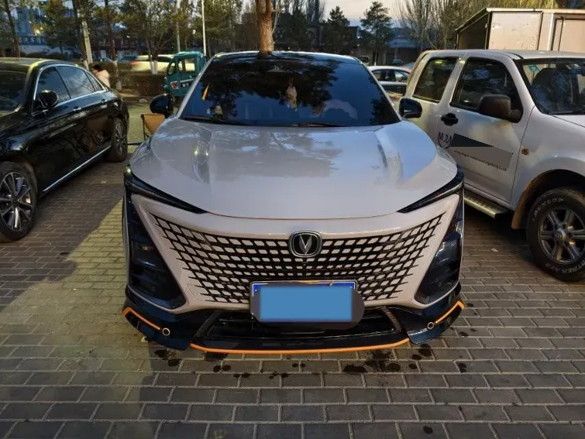 2022 ChangAn UNI-T 1.5T 188HP L4 7DCT,autocango,china used car exporter,china ev exporter,chinese used car exporter,chinese used ev exporter