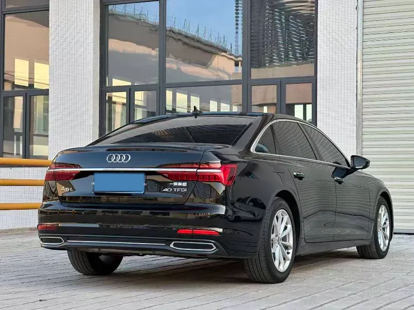 2021 Audi A6L 2.0T 190HP L4 7DCT,autocango,china used car exporter,china ev exporter,chinese used car exporter,chinese used ev exporter