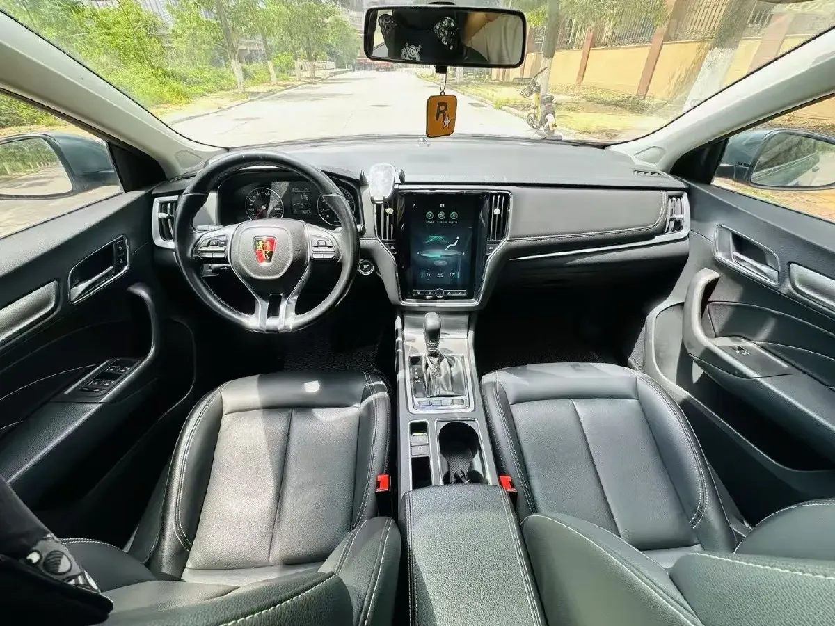 2017 Roewe i6 1.5T 169HP L4 7DCT,autocango,china used car exporter,china ev exporter,chinese used car exporter,chinese used ev exporter