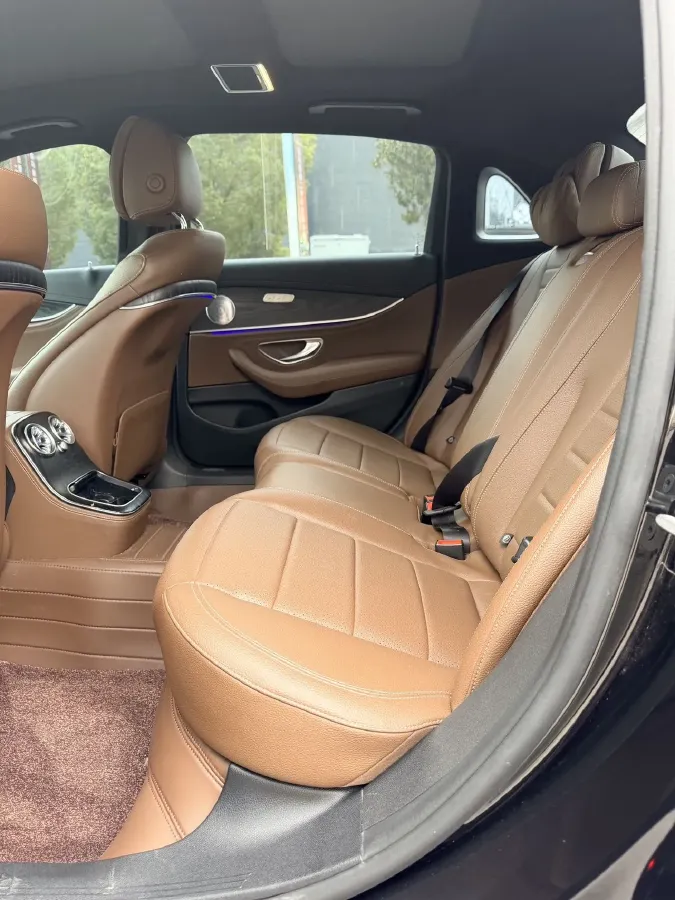 2021 Mercedes-Benz E Class 2.0T 258HP L4 9AT,autocango,china used car exporter,china ev exporter,chinese used car exporter,chinese used ev exporter