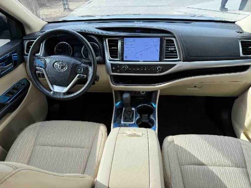 2018 Toyota Highlander 2.0T 220HP L4 6AT,autocango,china used car exporter,china ev exporter,chinese used car exporter,chinese used ev exporter