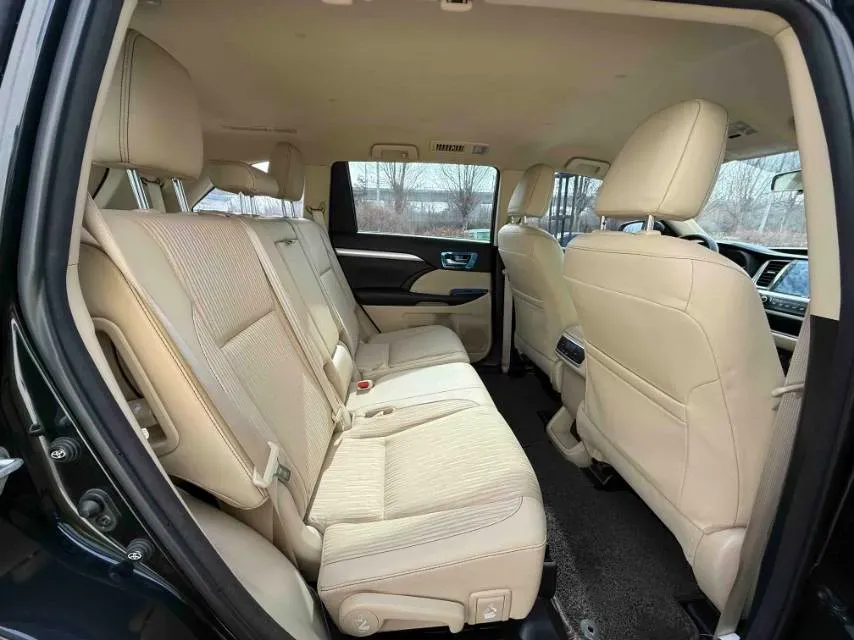 2018 Toyota Highlander 2.0T 220HP L4 6AT,autocango,china used car exporter,china ev exporter,chinese used car exporter,chinese used ev exporter