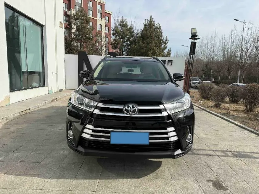 2018 Toyota Highlander 2.0T 220HP L4 6AT,autocango,china used car exporter,china ev exporter,chinese used car exporter,chinese used ev exporter