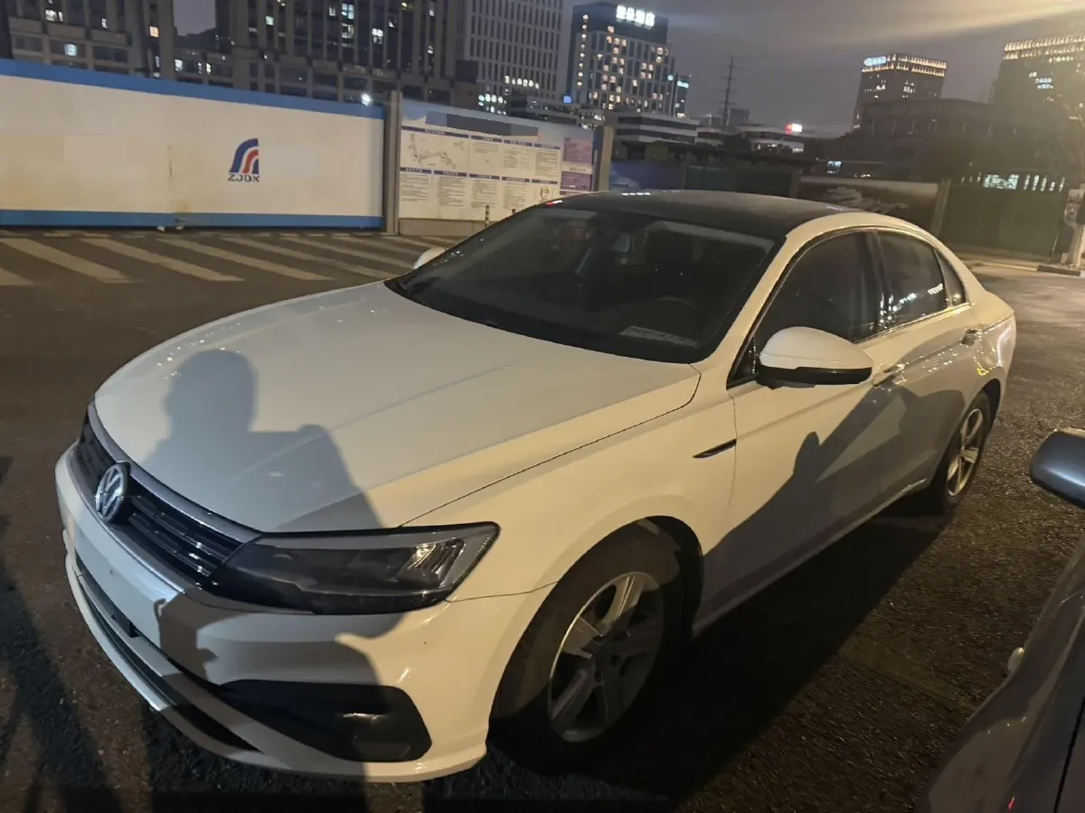 2019 Volkswagen T-Cross 1.4T 150HP L4 7DCT,autocango,china used car exporter,china ev exporter,chinese used car exporter,chinese used ev exporter