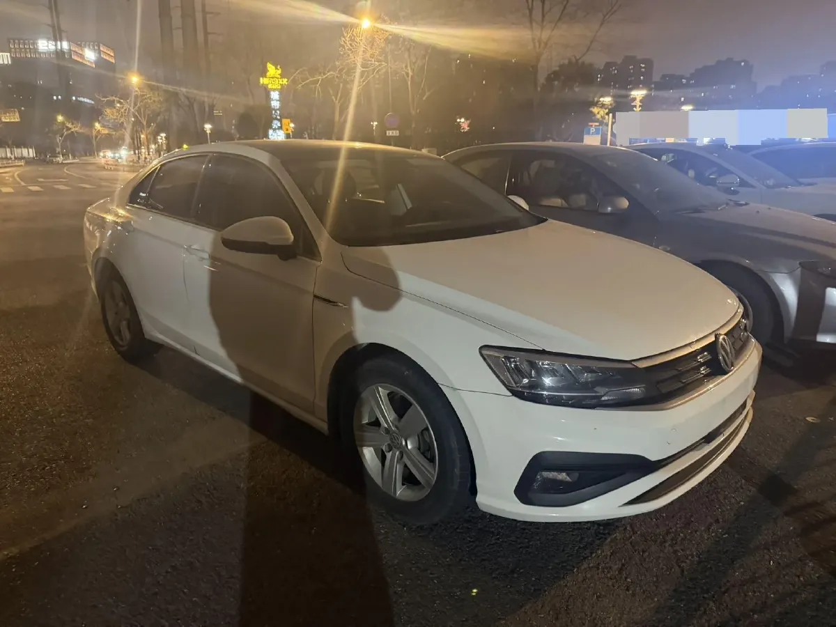 2019 Volkswagen T-Cross 1.4T 150HP L4 7DCT,autocango,china used car exporter,china ev exporter,chinese used car exporter,chinese used ev exporter