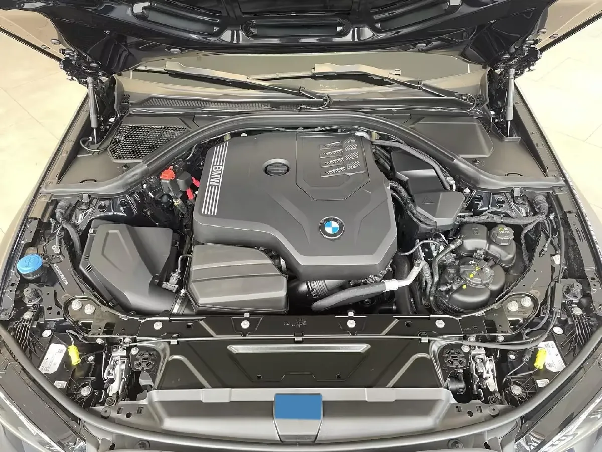 2025 BMW 3 Series 2.0T 245HP L4 8AT,autocango,china used car exporter,china ev exporter,chinese used car exporter,chinese used ev exporter