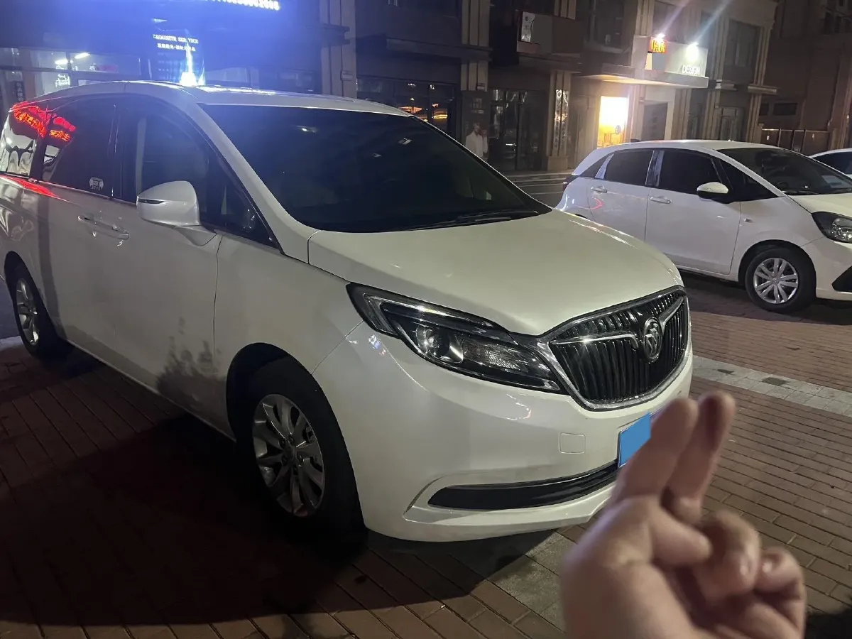 2018 Buick GL8 2.0T 260HP L4 6AT,autocango,china used car exporter,china ev exporter,chinese used car exporter,chinese used ev exporter