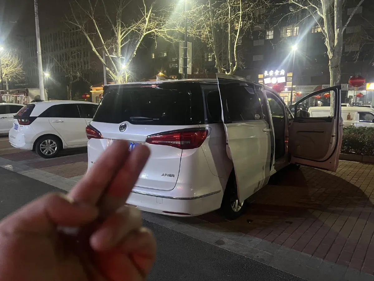 2018 Buick GL8 2.0T 260HP L4 6AT,autocango,china used car exporter,china ev exporter,chinese used car exporter,chinese used ev exporter