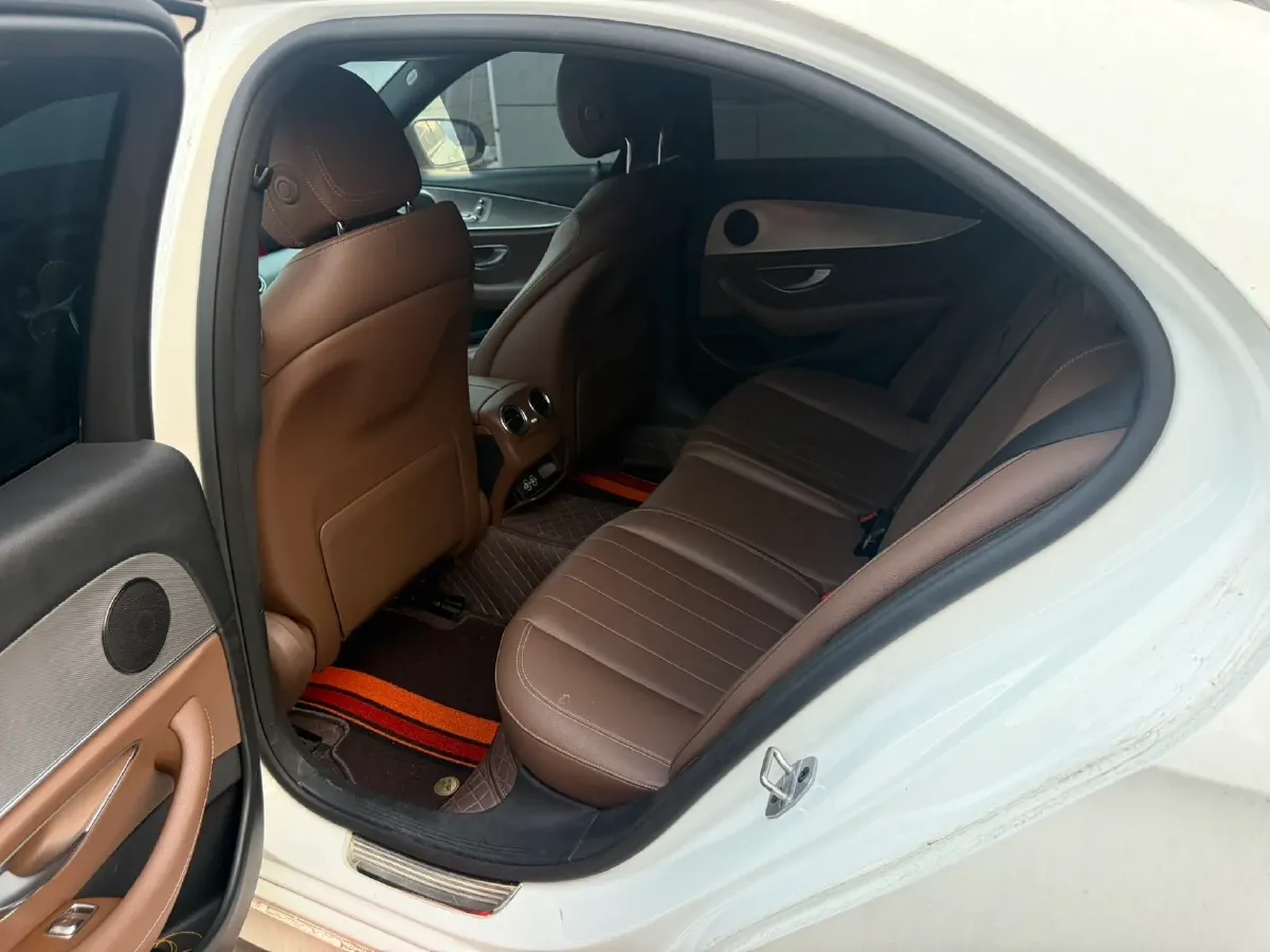 2020 Mercedes-Benz E Class 1.5T 184HP L4 9AT,autocango,china used car exporter,china ev exporter,chinese used car exporter,chinese used ev exporter