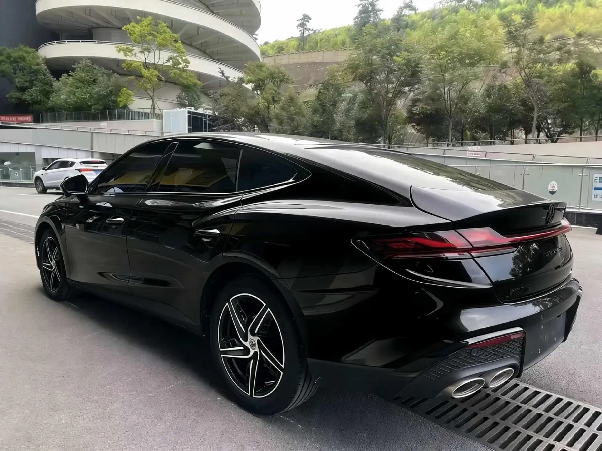 2023 MG 7 2.0T 261HP L4 9AT,autocango,china used car exporter,china ev exporter,chinese used car exporter,chinese used ev exporter