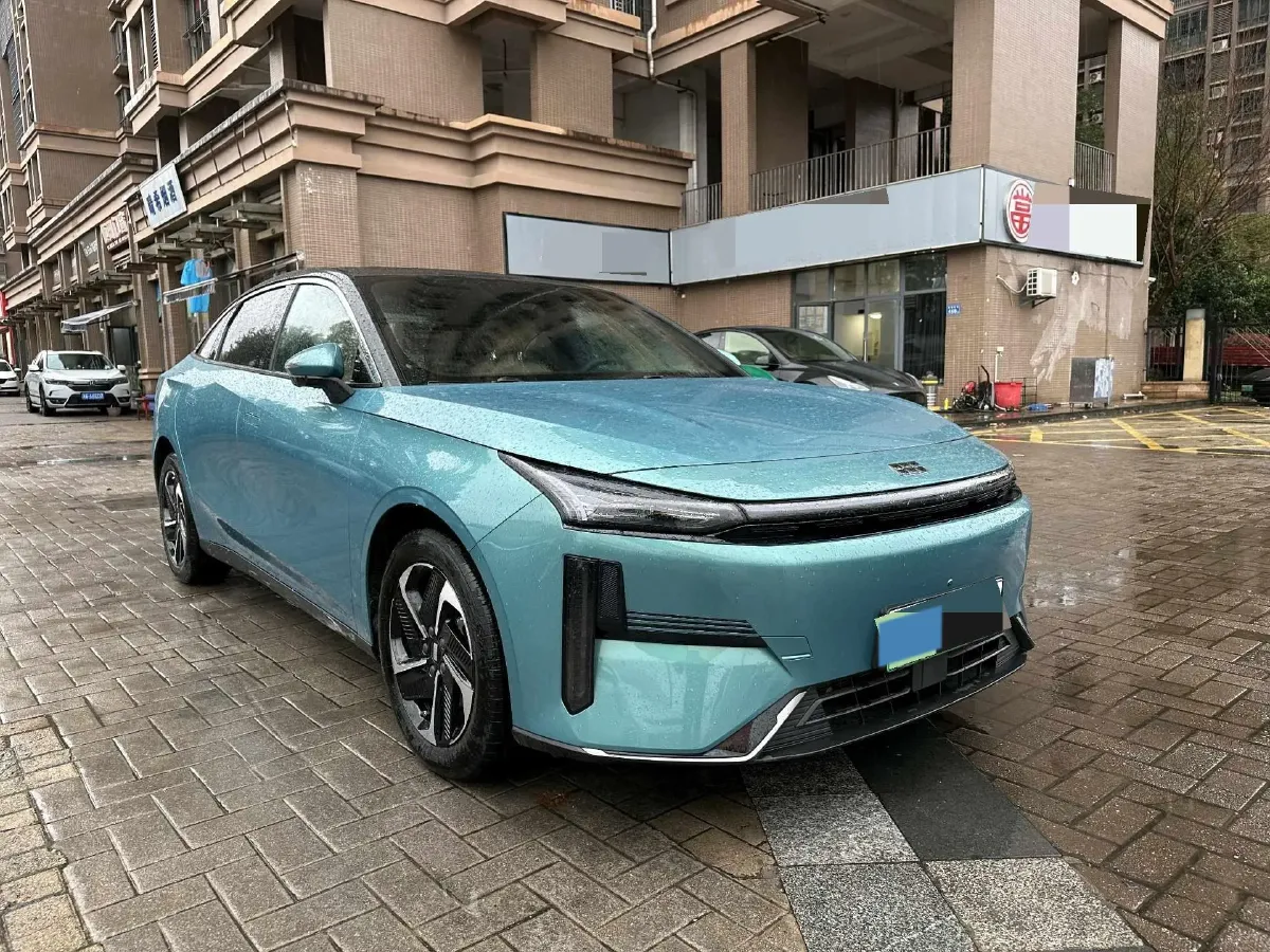 2023 Geely Galaxy L6 1.5T 163HP L4 3DHT PHEV,autocango,china used car exporter,china ev exporter,chinese used car exporter,chinese used ev exporter