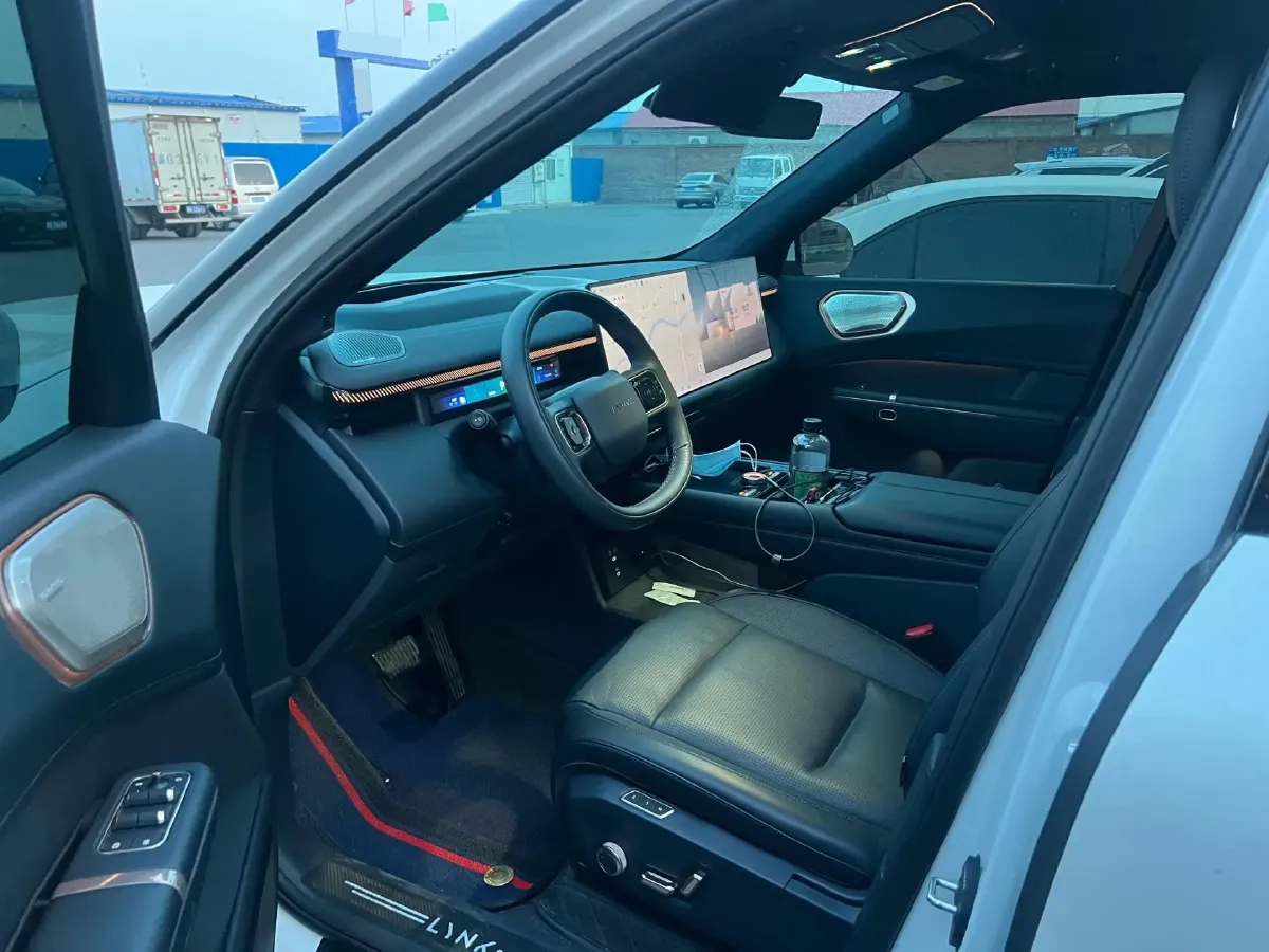 2025 LYNK&CO 900 2.0T 254HP L4 3DHT PHEV,autocango,china used car exporter,china ev exporter,chinese used car exporter,chinese used ev exporter