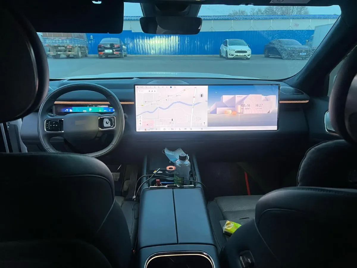 2025 LYNK&CO 900 2.0T 254HP L4 3DHT PHEV,autocango,china used car exporter,china ev exporter,chinese used car exporter,chinese used ev exporter