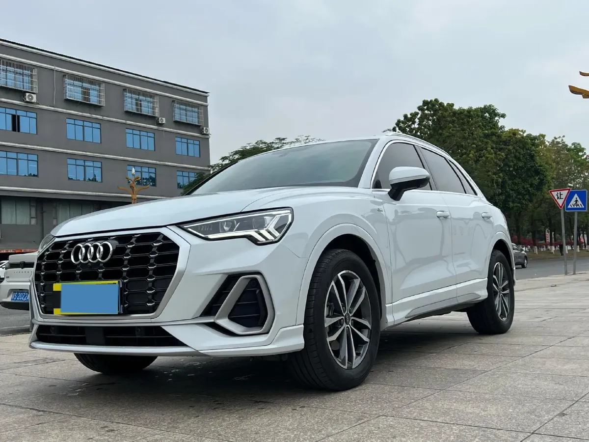 2021 Audi Q3 1.4T 150HP L4 7DCT,autocango,china used car exporter,china ev exporter,chinese used car exporter,chinese used ev exporter