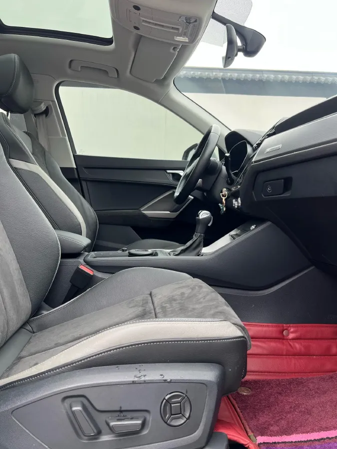 2021 Audi Q3 1.4T 150HP L4 7DCT,autocango,china used car exporter,china ev exporter,chinese used car exporter,chinese used ev exporter