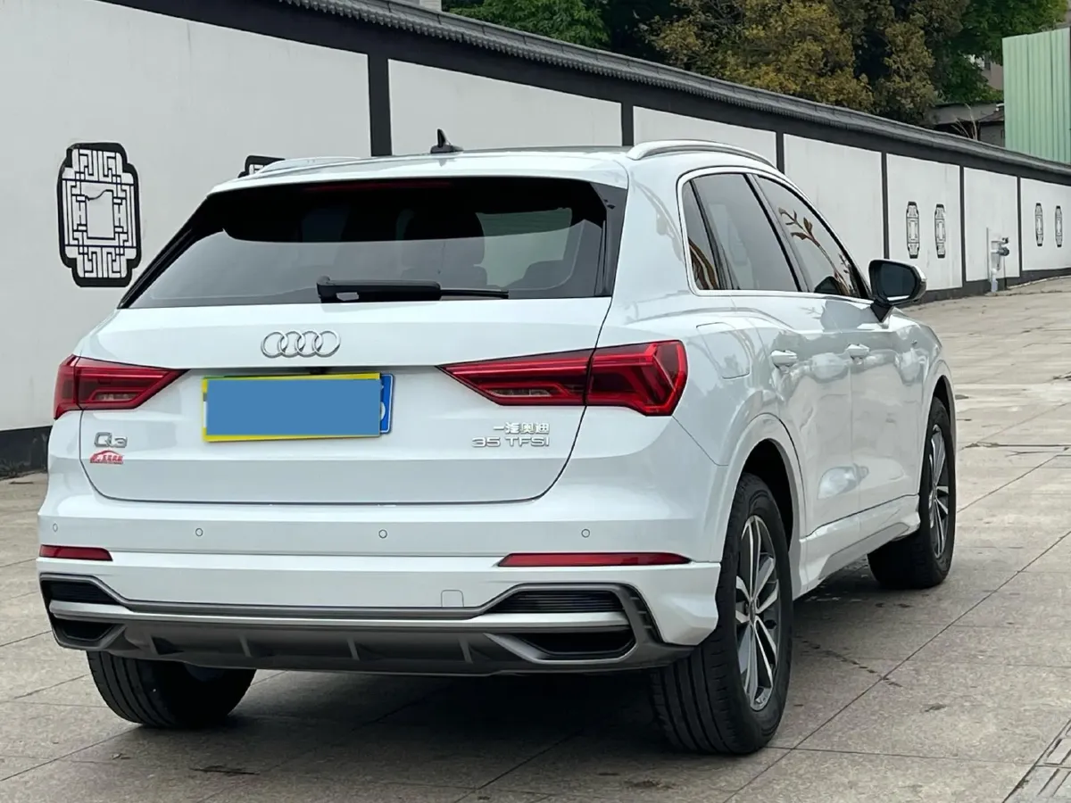 2021 Audi Q3 1.4T 150HP L4 7DCT,autocango,china used car exporter,china ev exporter,chinese used car exporter,chinese used ev exporter