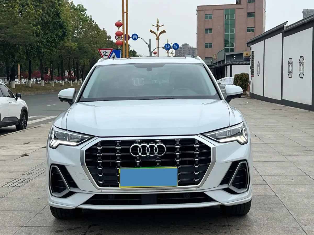 2021 Audi Q3 1.4T 150HP L4 7DCT,autocango,china used car exporter,china ev exporter,chinese used car exporter,chinese used ev exporter