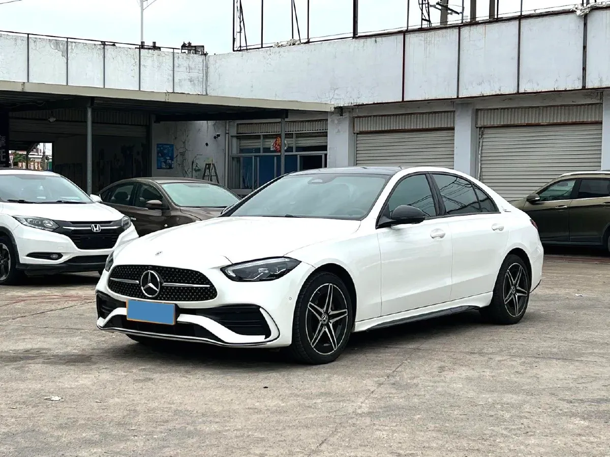 2025 Mercedes-Benz C Class 1.5T 204HP L4 9AT,autocango,china used car exporter,china ev exporter,chinese used car exporter,chinese used ev exporter