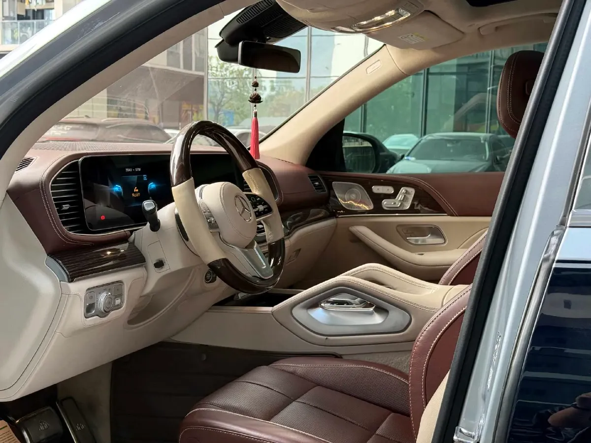 2021 Mansory V Class 2.0T 211HP L4 9AT,autocango,china used car exporter,china ev exporter,chinese used car exporter,chinese used ev exporter