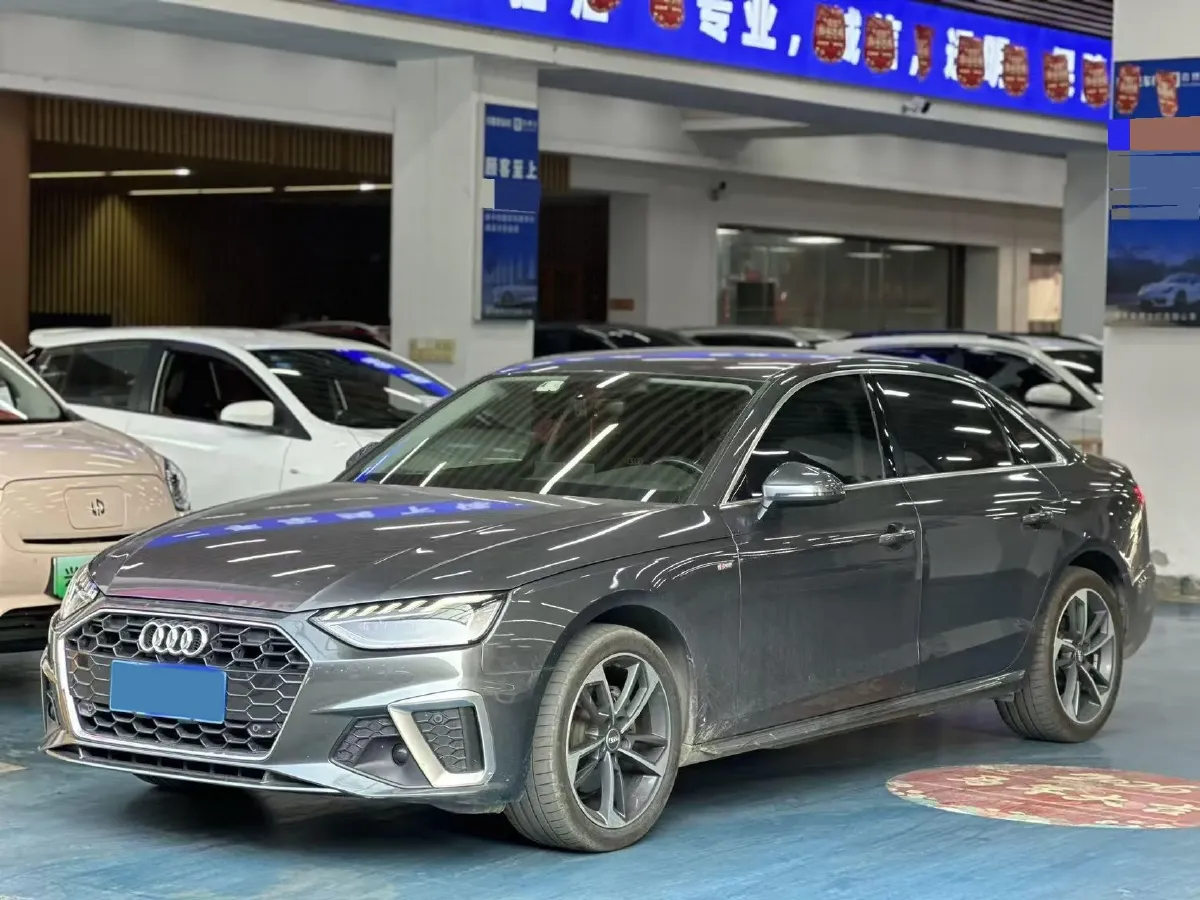 2020 Audi A4L 2.0T 190HP L4 7DCT,autocango,china used car exporter,china ev exporter,chinese used car exporter,chinese used ev exporter