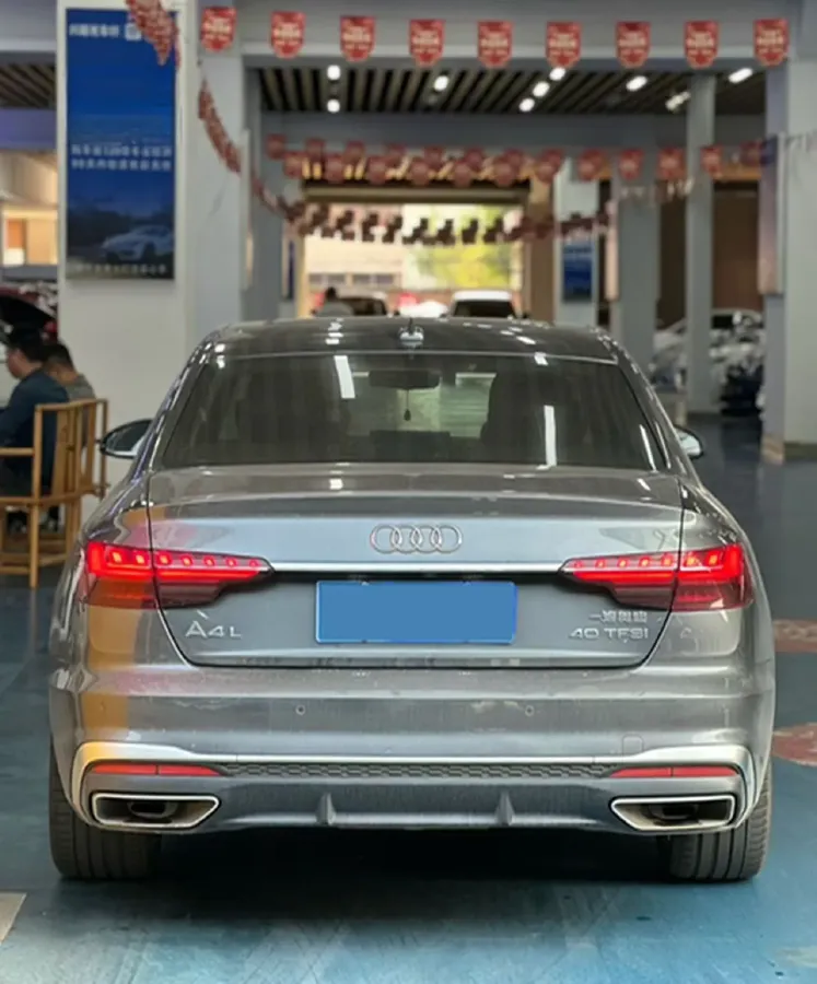 2020 Audi A4L 2.0T 190HP L4 7DCT,autocango,china used car exporter,china ev exporter,chinese used car exporter,chinese used ev exporter