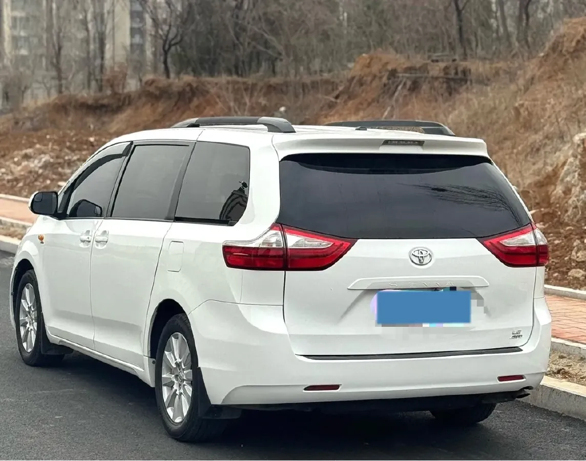 2017 Peugeot 5008 1.6T 167HP L4 6AT,autocango,china used car exporter,china ev exporter,chinese used car exporter,chinese used ev exporter