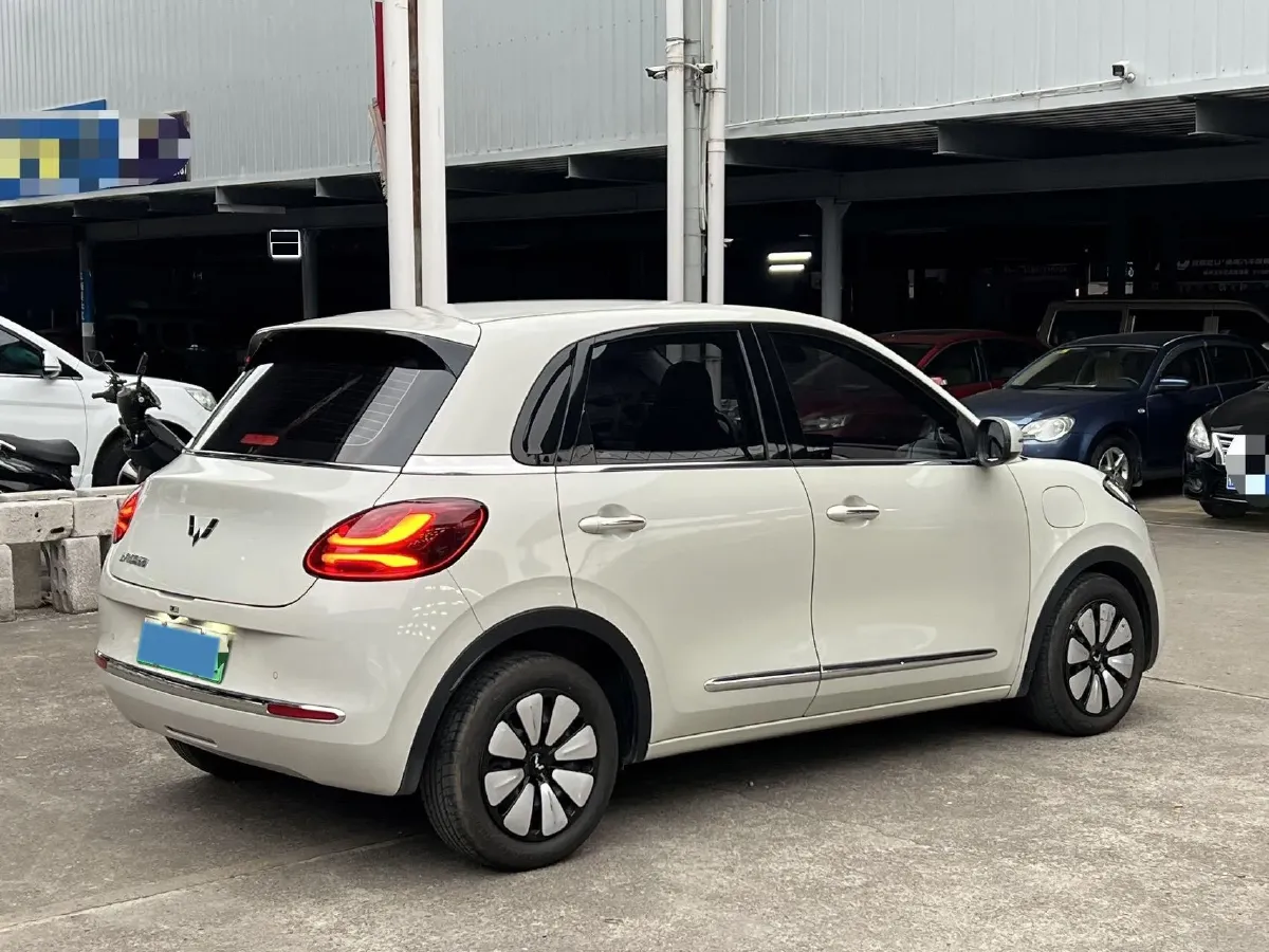 2023 WuLing BinGuo BEV 31.9KWH,autocango,china used car exporter,china ev exporter,chinese used car exporter,chinese used ev exporter