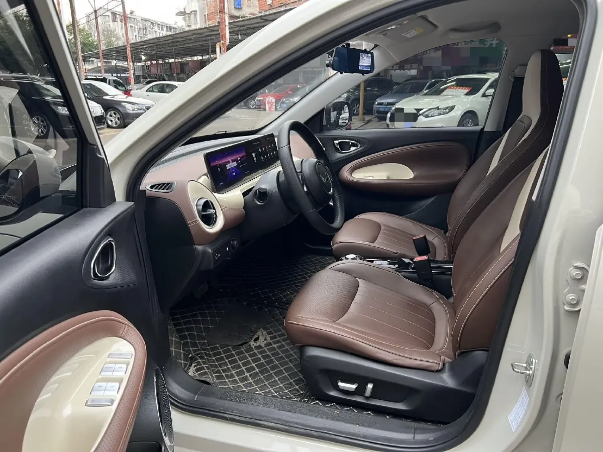 2023 WuLing BinGuo BEV 31.9KWH,autocango,china used car exporter,china ev exporter,chinese used car exporter,chinese used ev exporter