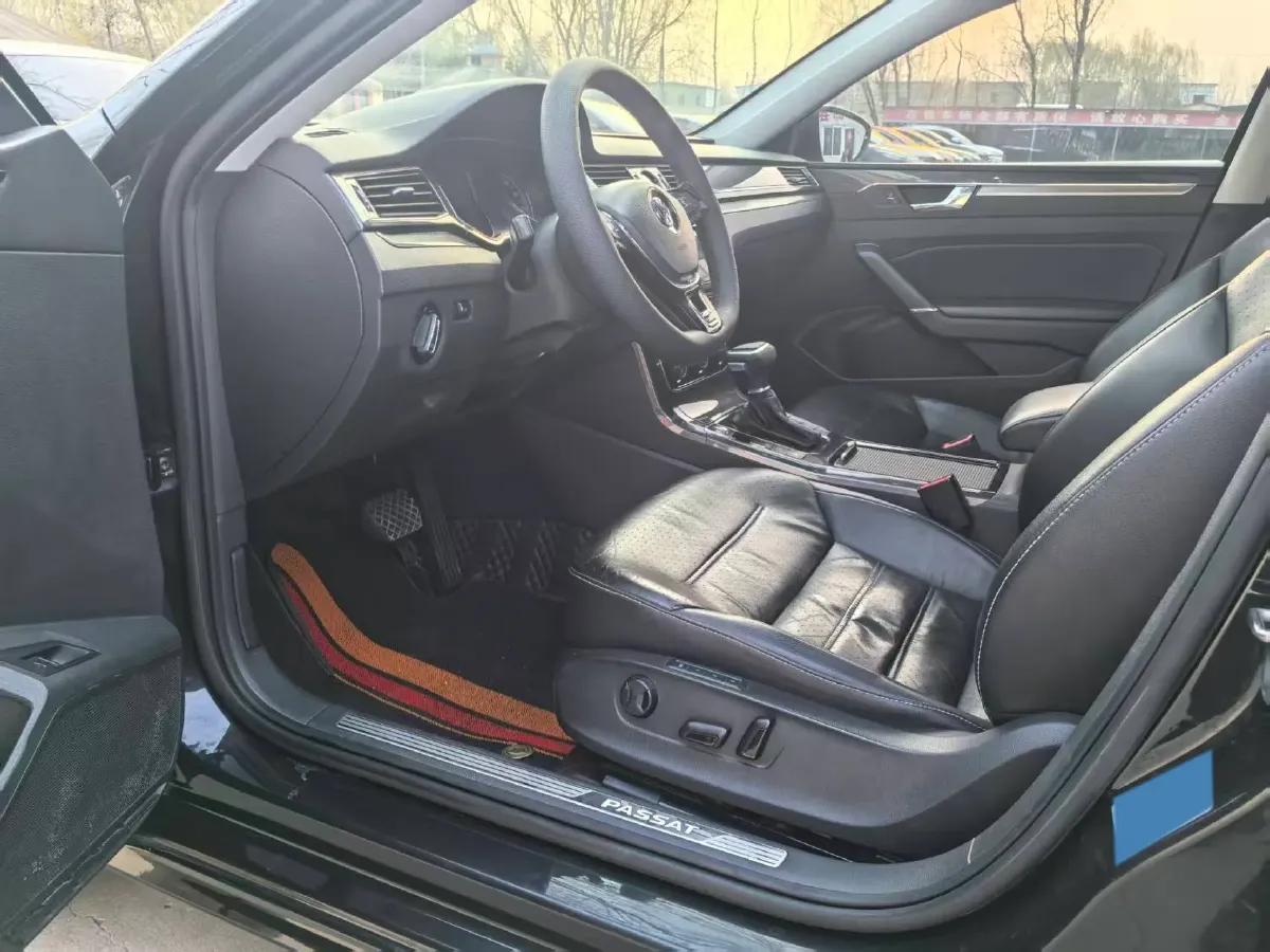 2017 Volkswagen Passat 1.8T 180HP L4 7DCT,autocango,china used car exporter,china ev exporter,chinese used car exporter,chinese used ev exporter
