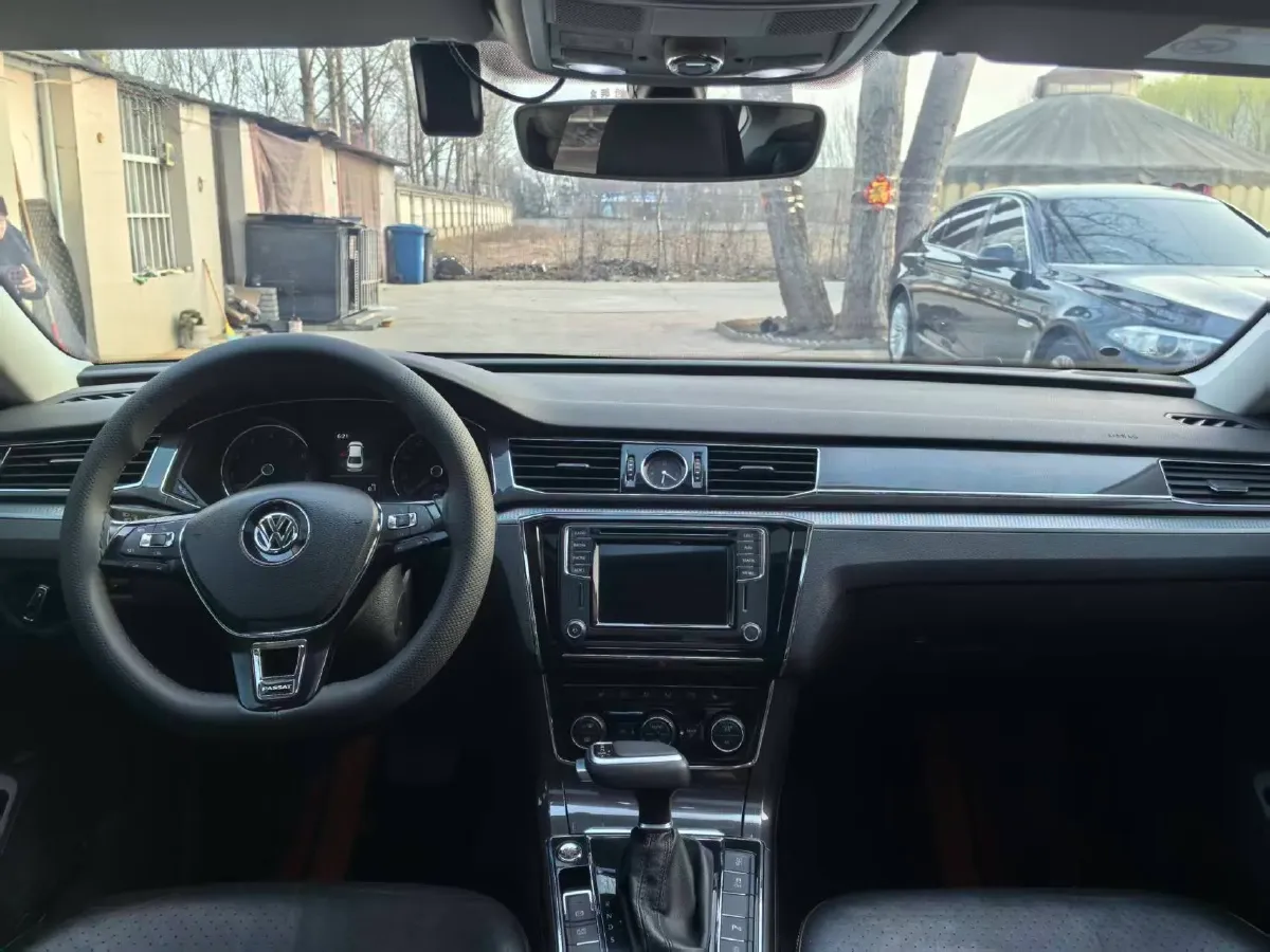 2017 Volkswagen Passat 1.8T 180HP L4 7DCT,autocango,china used car exporter,china ev exporter,chinese used car exporter,chinese used ev exporter