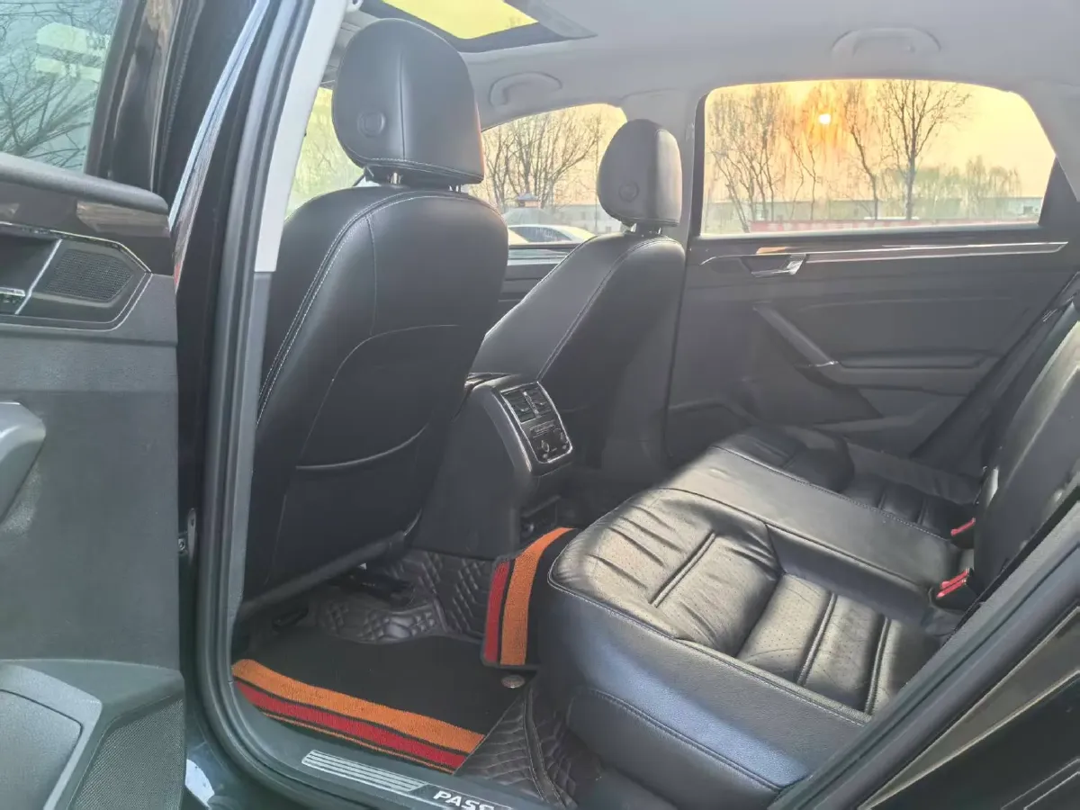 2017 Volkswagen Passat 1.8T 180HP L4 7DCT,autocango,china used car exporter,china ev exporter,chinese used car exporter,chinese used ev exporter