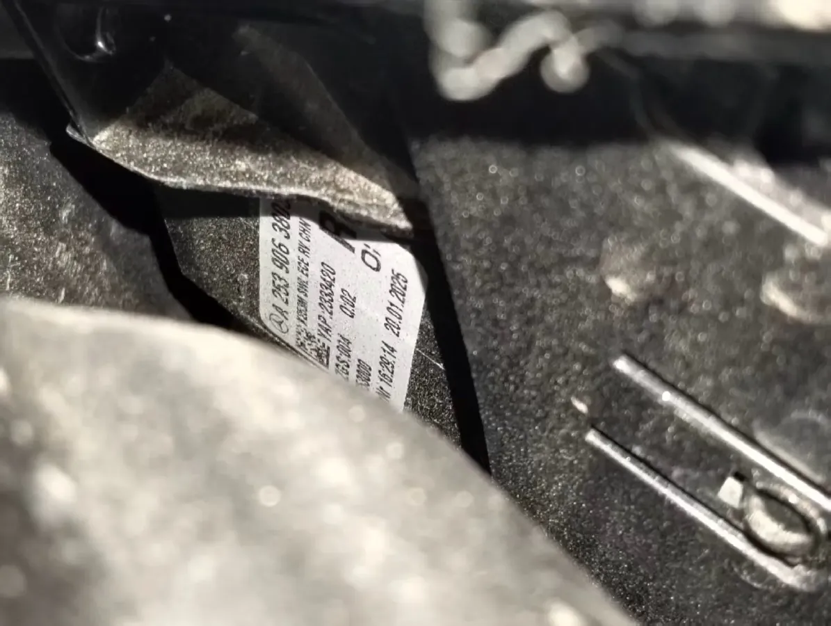 2022 Mercedes-Benz GLC Class 2.0T 258HP L4 9AT,autocango,china used car exporter,china ev exporter,chinese used car exporter,chinese used ev exporter