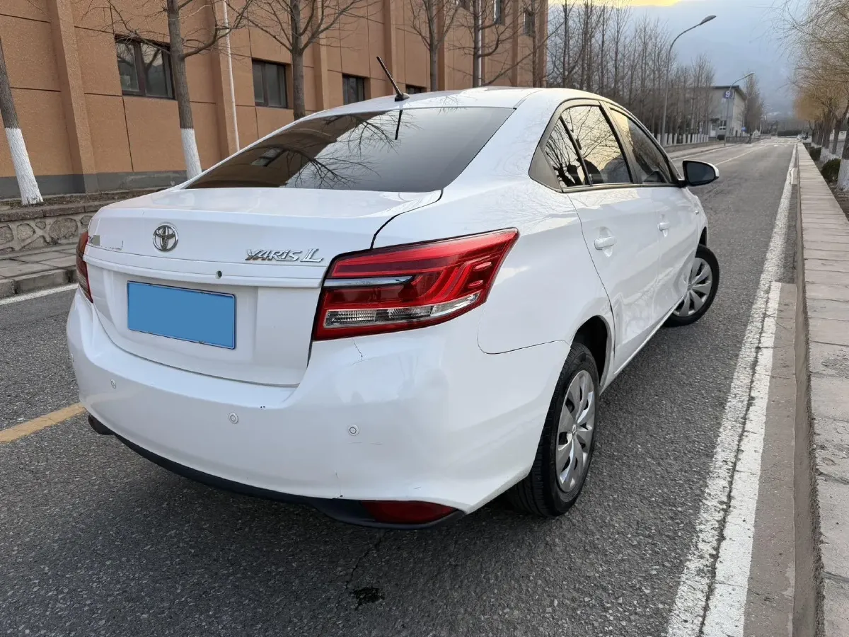 2020 Toyota Yaris L 1.5L 110HP L4 CVT,autocango,china used car exporter,china ev exporter,chinese used car exporter,chinese used ev exporter