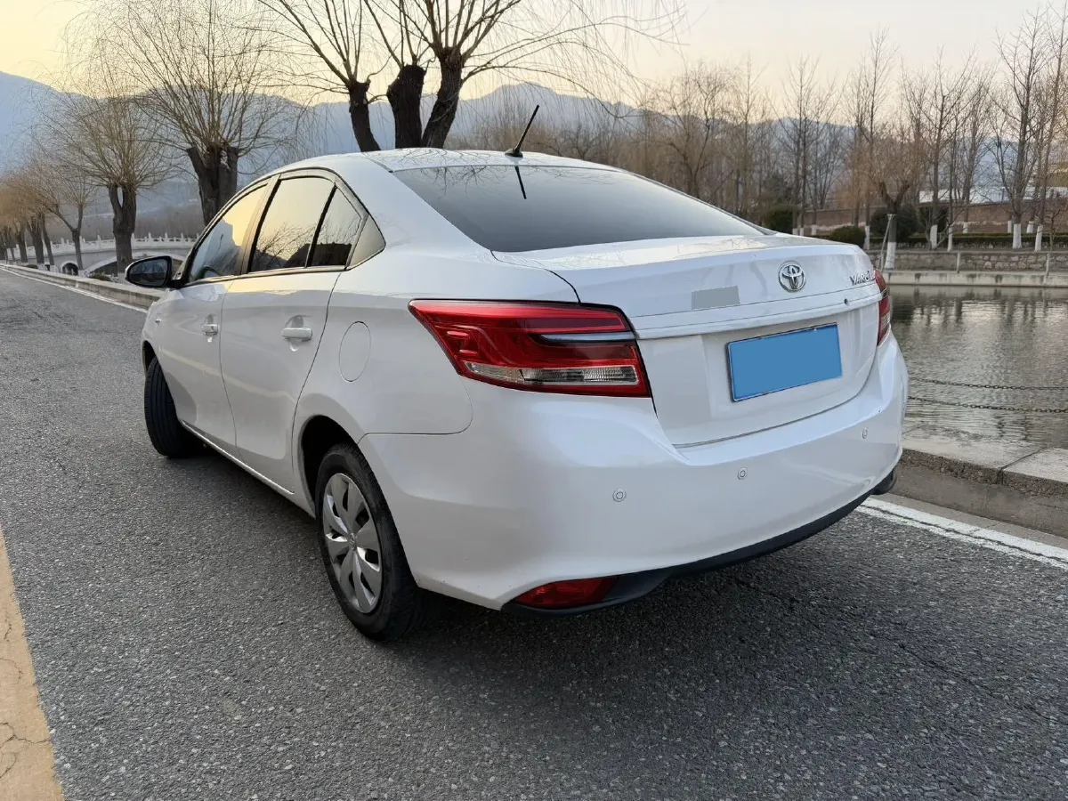 2020 Toyota Yaris L 1.5L 110HP L4 CVT,autocango,china used car exporter,china ev exporter,chinese used car exporter,chinese used ev exporter