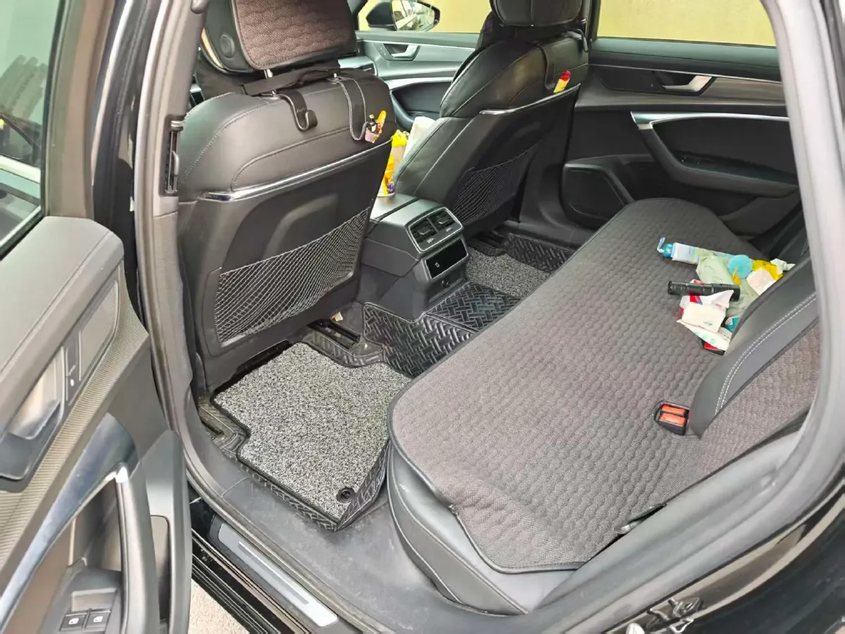 2021 Audi A6L 2.0T 224HP L4 7DCT,autocango,china used car exporter,china ev exporter,chinese used car exporter,chinese used ev exporter