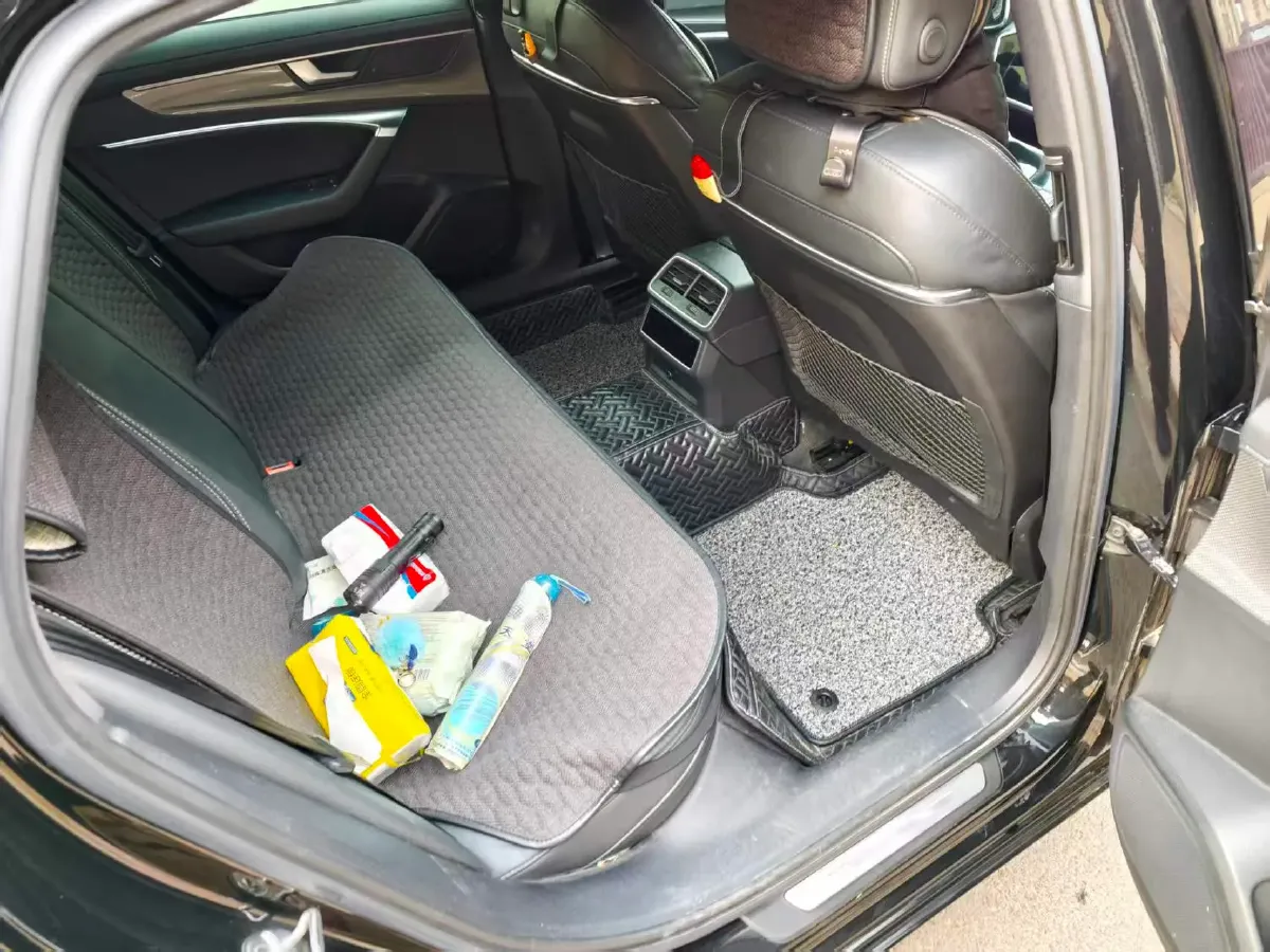 2021 Audi A6L 2.0T 224HP L4 7DCT,autocango,china used car exporter,china ev exporter,chinese used car exporter,chinese used ev exporter